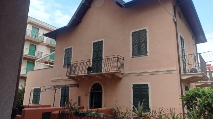 Apartament Italia 85