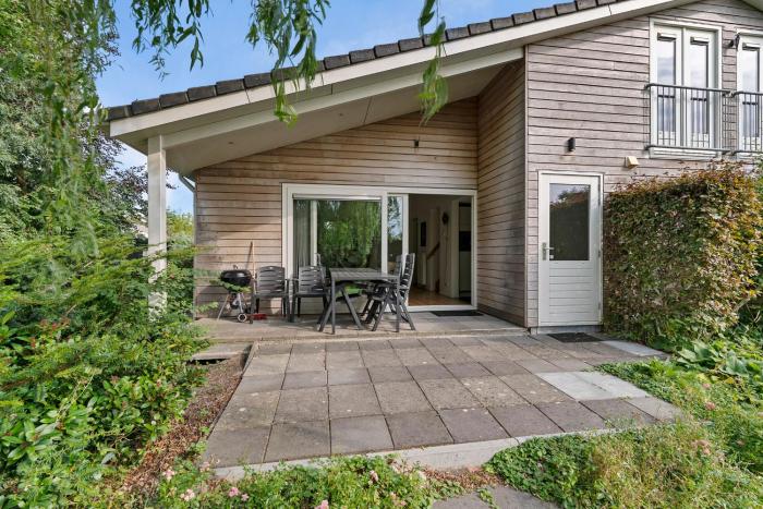 Huis Specht is perfect voor vakantie nabij meer en tuin op zuiden