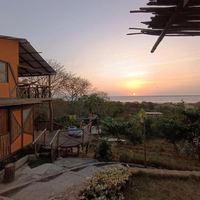 Puerta al Mar Ecolodge Glamping