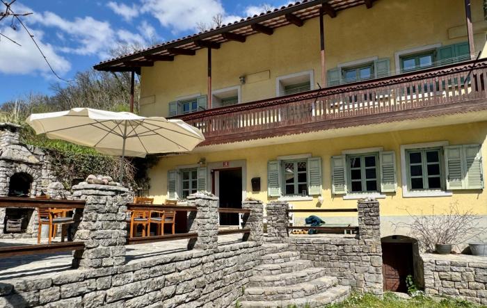 Hisa Betin 4 bedroom Holiday Home in Soca Valley