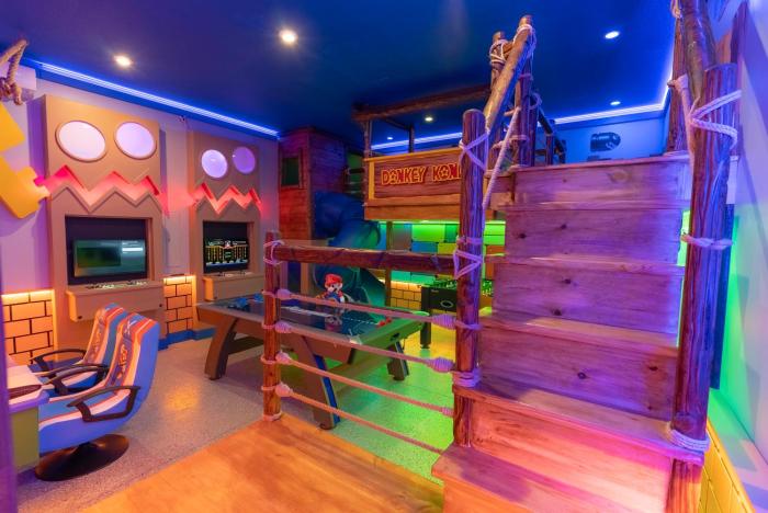 NEW 9Bedrooms Solara Sleeps 24 LED Pool TV