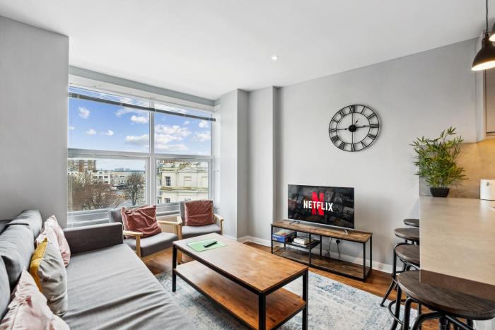 Brighton Heights Premium Central 2 bedroom flat by the Sea