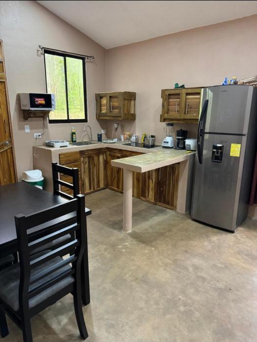 New casita walking distance to Avellanas beach