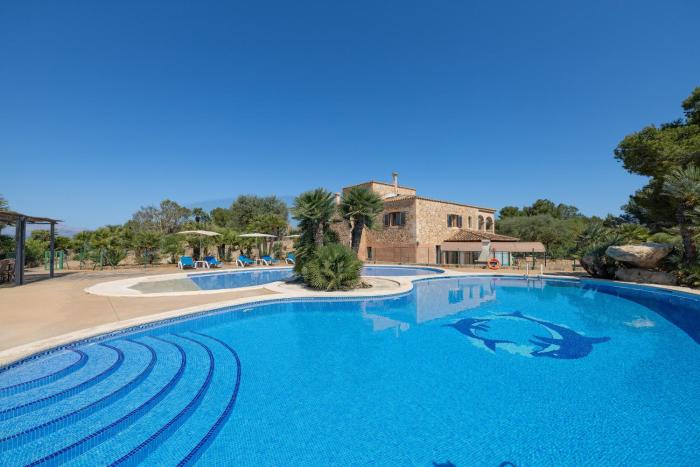 Es Turo by Rentallorca