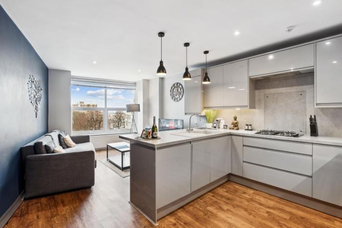 Bright Gem by the Sea Premium Central 2 bedroom flat