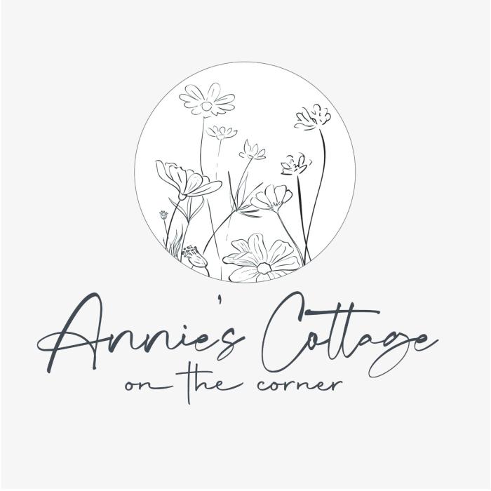 Annies Cottage On The Corner