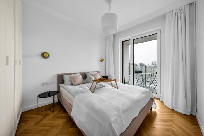 Warsaw Żoliborz - Parking & Two Balconies - by Rentujemy