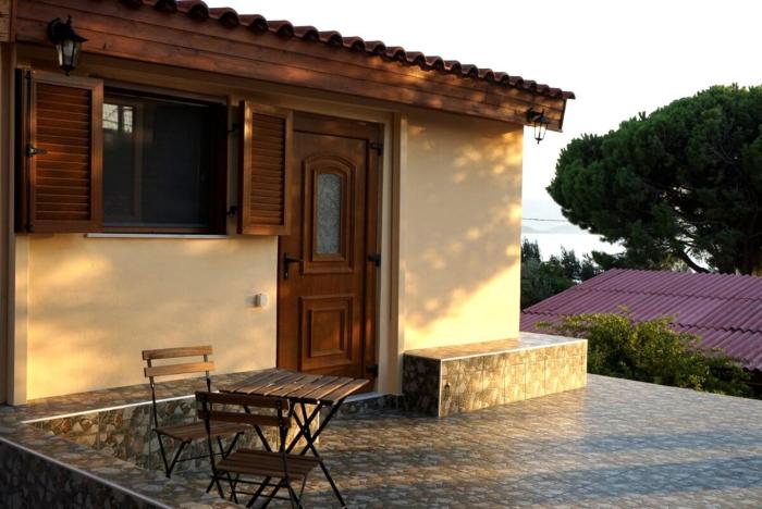 La Petite Maison, Studio