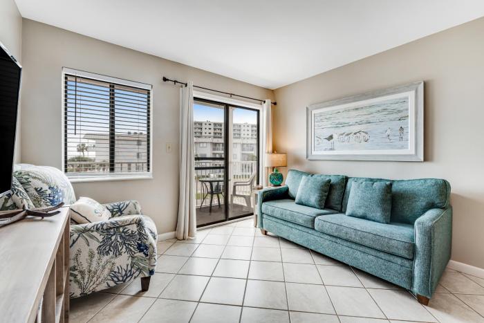 Plantation East #2208