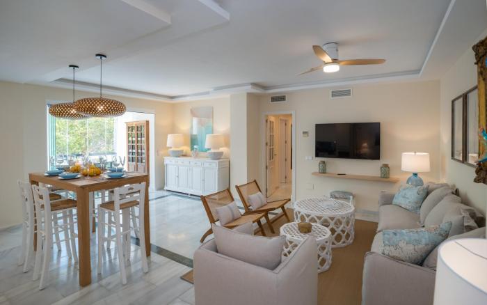 Los Limones de Génova ,150 m playa Elviria