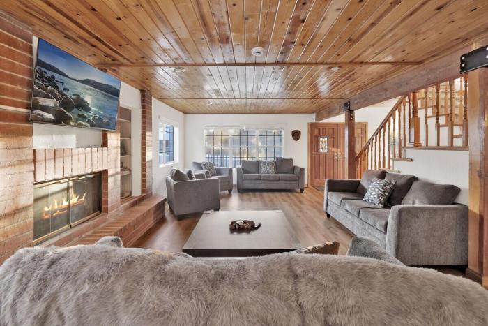 Moonridge Heaven - Fun Packed Central Family Retreat w Hot Tub + Games
