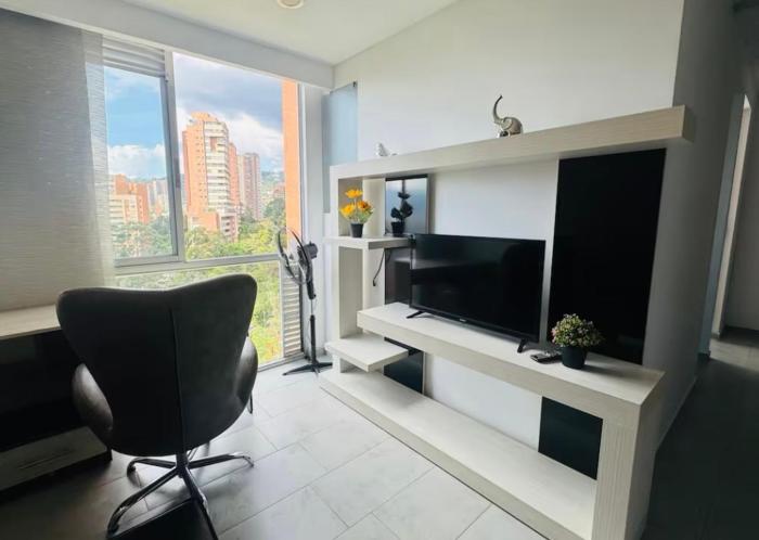 Apartaestudio de 2 habitaciones cerca a provenza y el tesoro