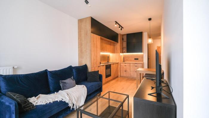 Mogilska modern - free parking - by Hosty