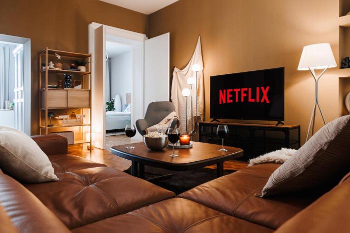 Creative Shelter 108m2 with Balcony Old Town