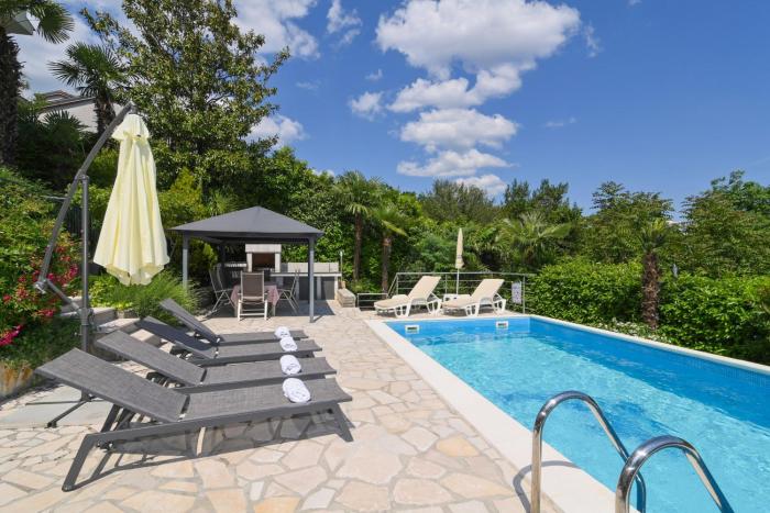 Family-friendly apartments with swimming pool Opatija - Volosko, Opatija - 15071