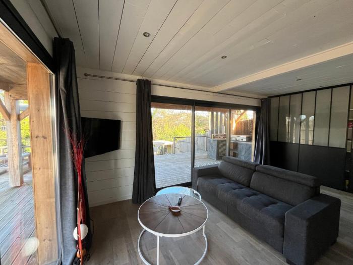 Belle maison de 4 chambres au bord du canal à Cazaux - FR-1-319-598
