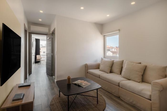 Breeze Apartment by Olala Homes