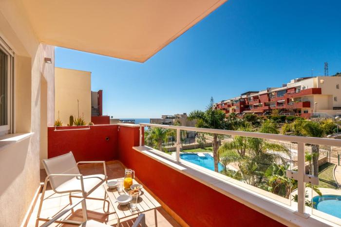Santangelo - Pool and Sea Views Benalmadena Apartment
