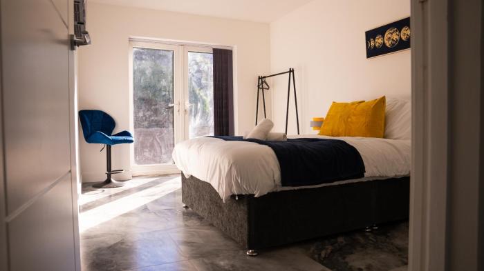 Prestige Stays Cardiff Modern 1-Bedroom Apartment near City Centre Wi-Fi & Lockbox Check-In