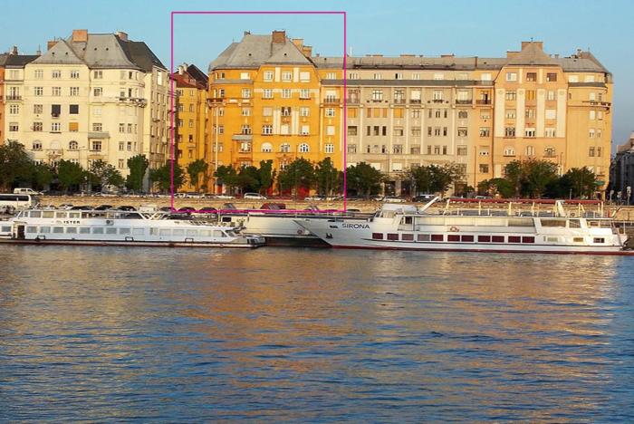 U6 City center apartment by the Danube