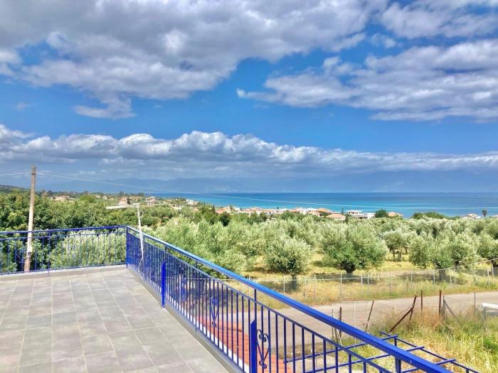 VILLA BLUE COCOON - Chrani Messinia Peloponnese- Rooftop sea view 550 m from beach next to Kalamata Koroni Costa Navarino
