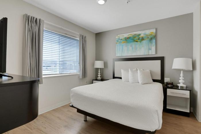 Simplicity At the Rim 1308 I Comfy 2 Bed 2 Bath