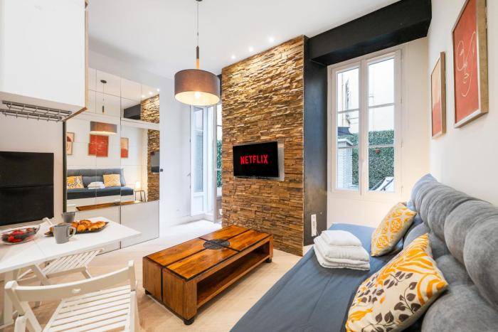 Charme Niçois avec terrasse en ville