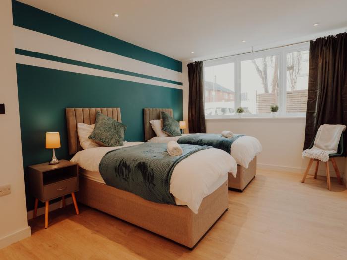 City Central - Sleeps 5 -Charming 3 Beds - Free Parking - Fast WiFi