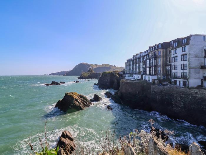 4 Oceanside Apartments