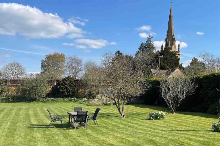 The Secret Hideaway Central Village