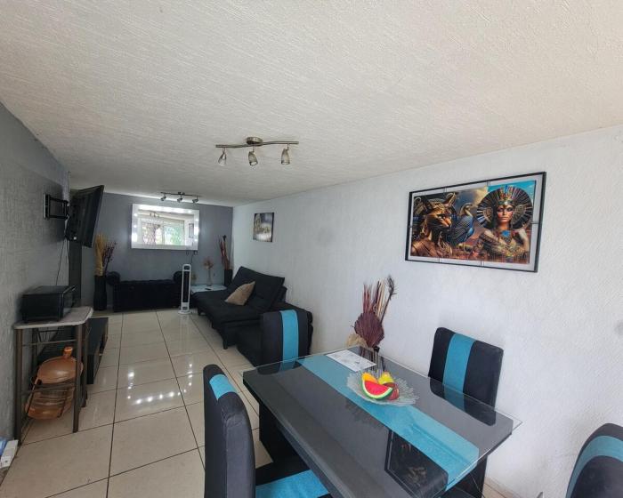 Águilas House 1 Alojamiento entero 3 habitaciones