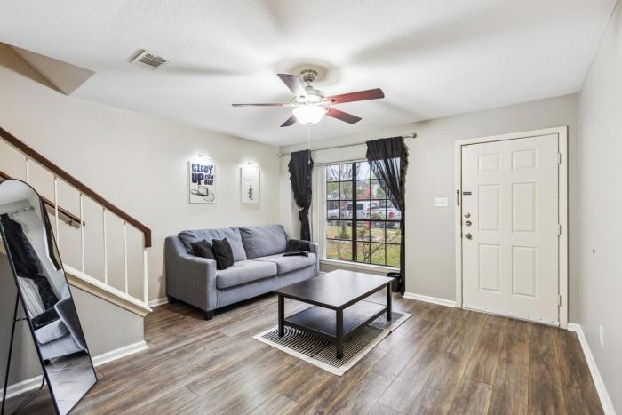 Cowboy Oasis By Domain Wi-Fi King Bed