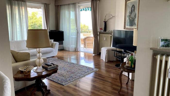 Lagoon view terrace apartment