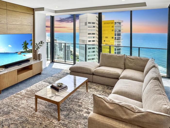 Luxury Oracle Skyhome 39th floor with Stunning Ocean Views