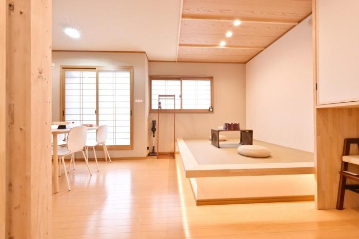 Conveniently located for Tennoji Station, direct access to Kansai Airport, Japanese-style modern 3rooms, convenient shopping