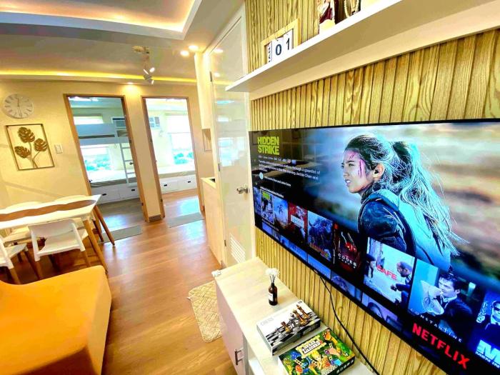 Veronica Greys Staycation 2BR