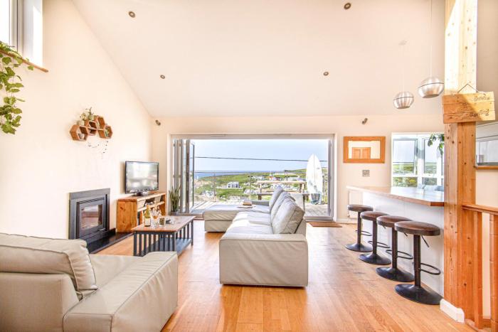Sea views, Cornwall, Portreath, hot tub, sauna