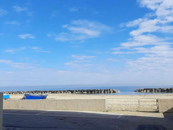 SE152 - Senigallia, delizioso trilocale fronte mare