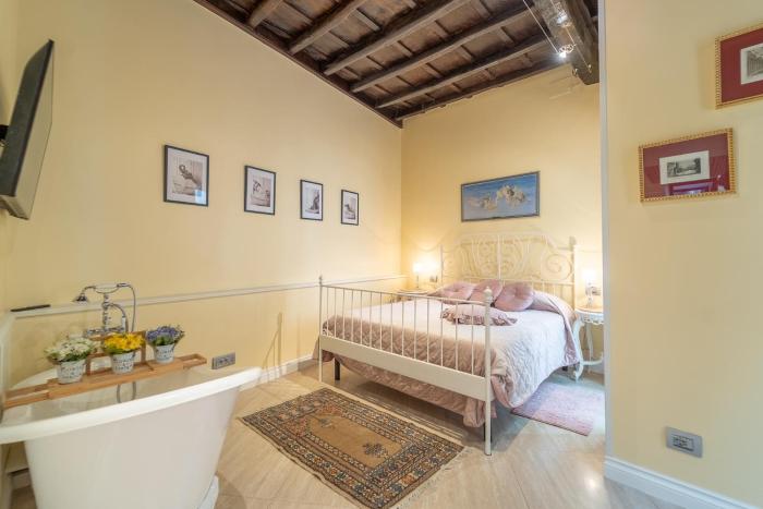 Secret Luxury Retreat in the Heart of the Ghetto by Houseeds