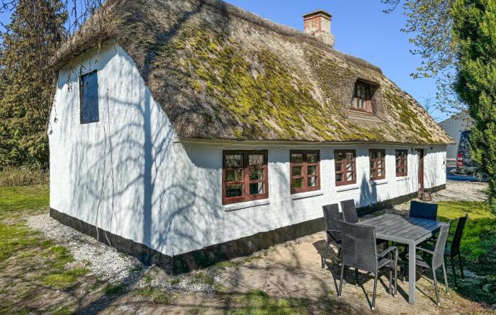 Lovely Home In Haderslev With Wifi