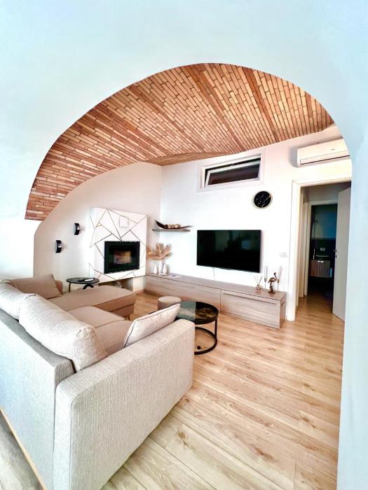 L’Arco sul Lago • Gold Apartment