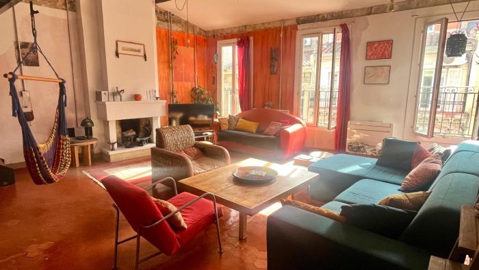 Appartement terrasse proche vieux-port