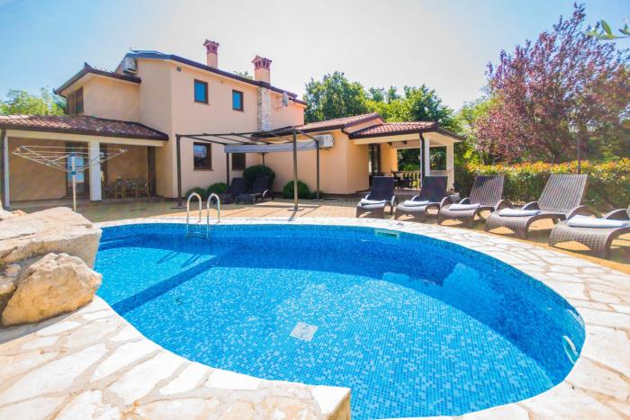 Villa Brigita, a beautiful villa close to the beach