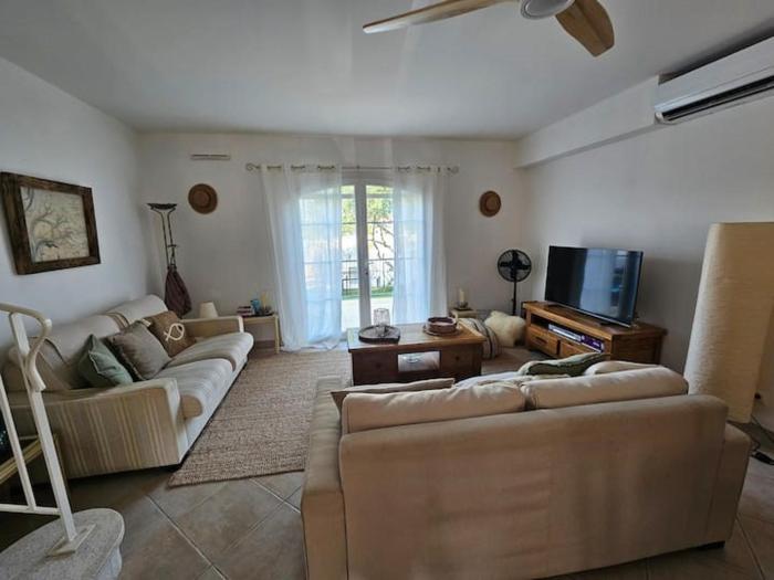 Villa 8 pers - bord de leau - marina - 9mn plage