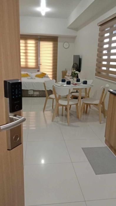 Shore 3 Tower 2 near MOA Parking WI-FI Netflix