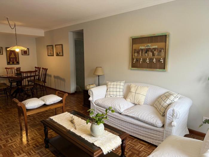 Excelente departamento de categoría en la mejor zona turística frente al shopping