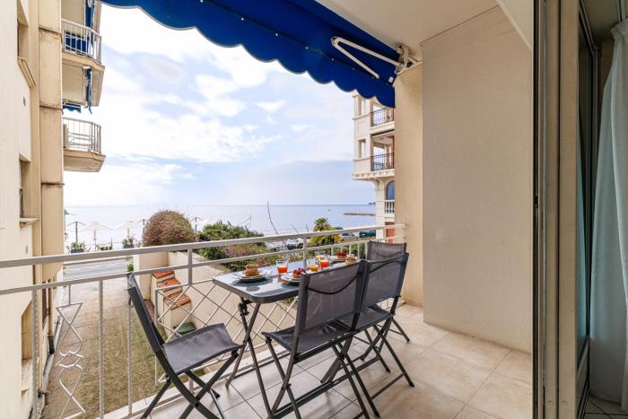 MYN1 - Spacieux appartement face à la mer