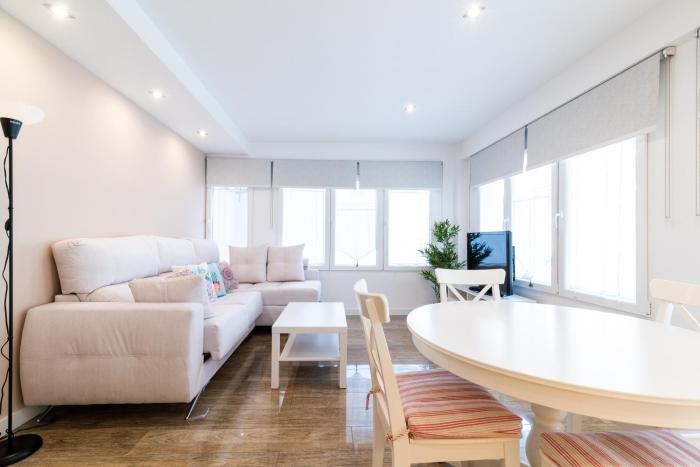 Ronda Familiar Apartment