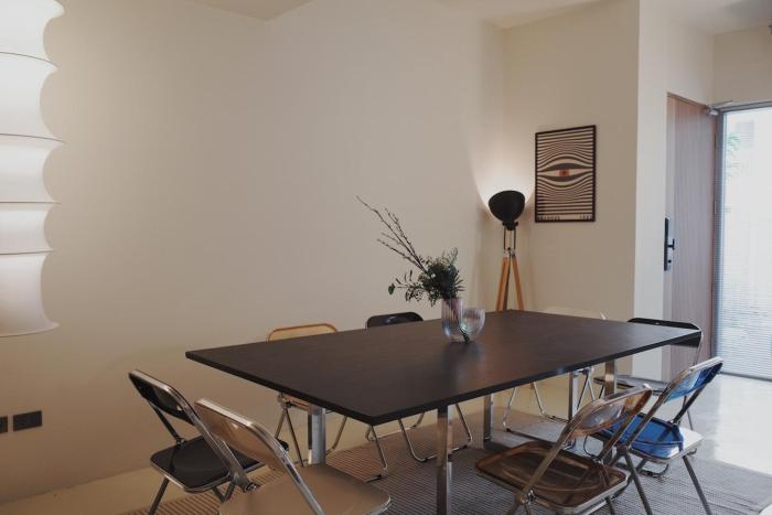 Charming 3BR Design Loft in the Heart of Ari