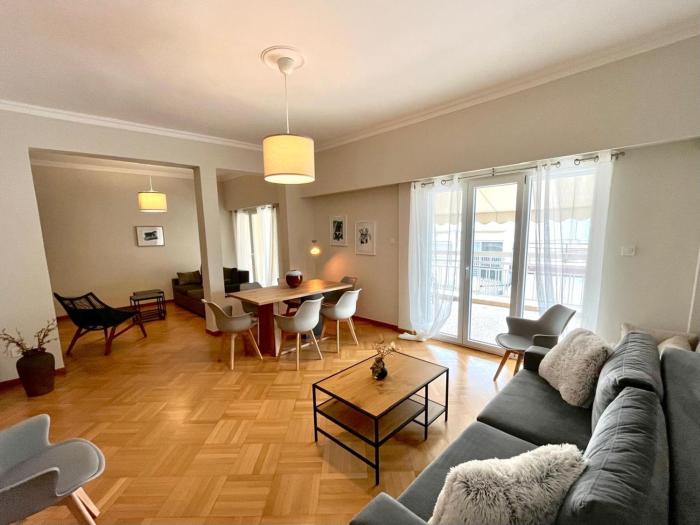 Spacious apartment in Athens